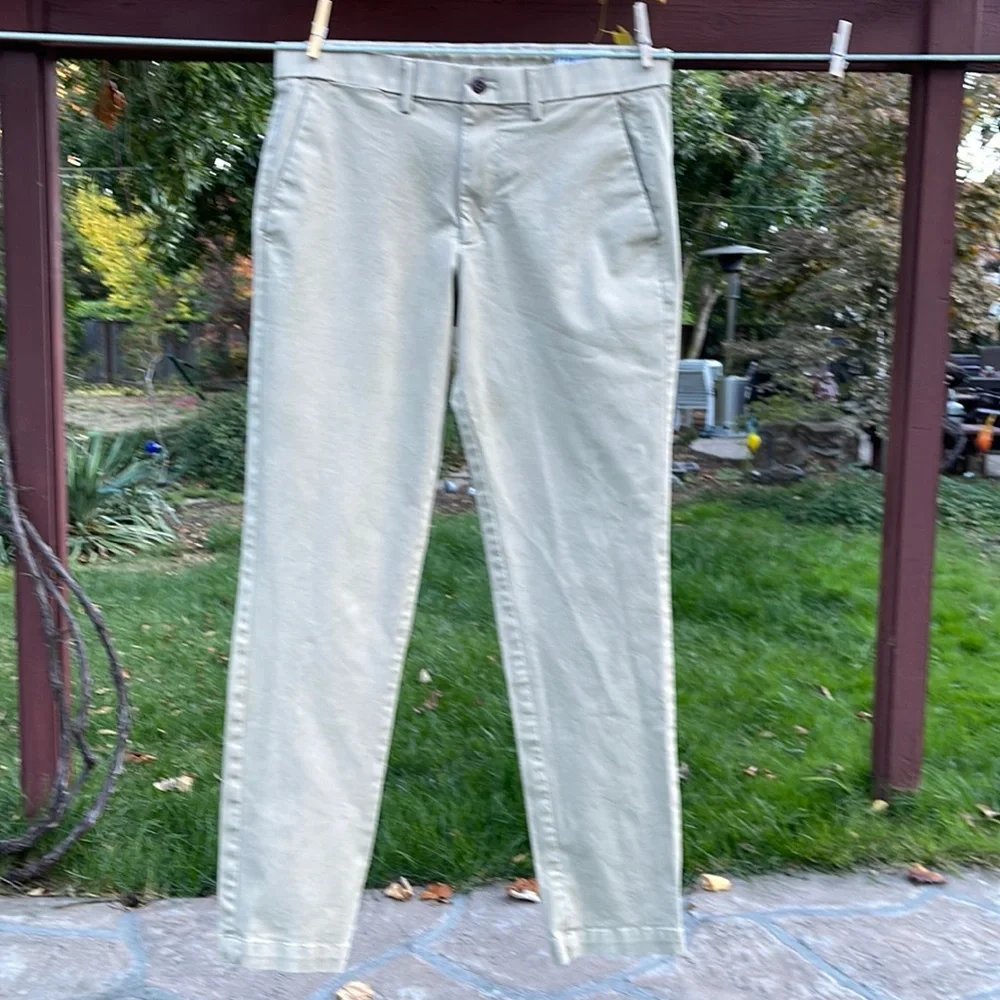 ๐ GAP; Classic Khaki Casual Pants SLIM Waist 32โand Inseam is 32.โ Nice Shape! - Picture 1 of 7